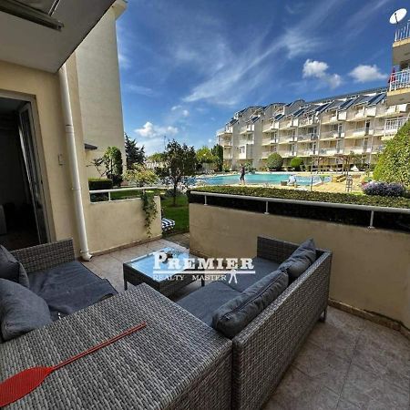 רבדה Aparthotel Rutland Bay מראה חיצוני תמונה